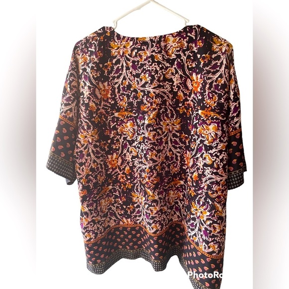 Liz Claiborne petite L/XL open floral‎ top! - Picture 2 of 2